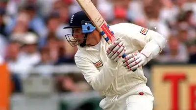 माइक एथरटन- इंग्लैंड