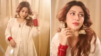 खूबसूरत है सोनारिका का लुक