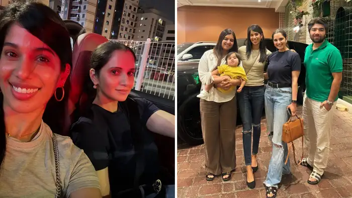 बेसिक टी-शर्ट और रिप्ड जींस में लगीं स्टाइलिश