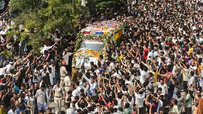 हिमंत बोले-राजा था वह