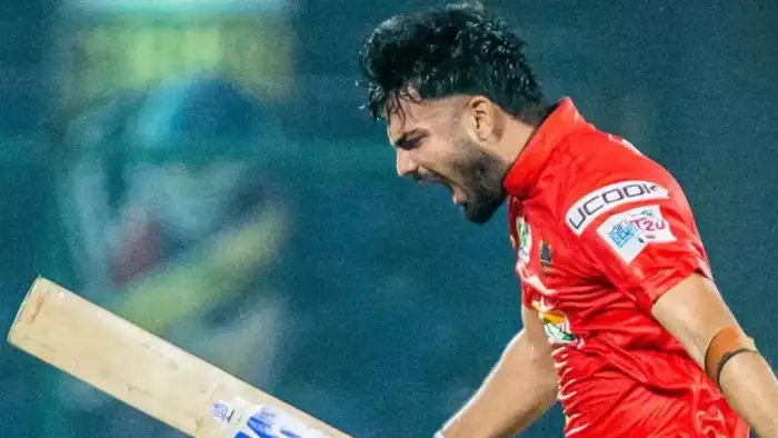 तेजस्वी सिंह- 3 करोड़ रुपये (केकेआर)