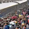 Mumbai Local Train News,मुंबई की लोकल ट्रेनों में भीड़ घटाने का ब्लू ...