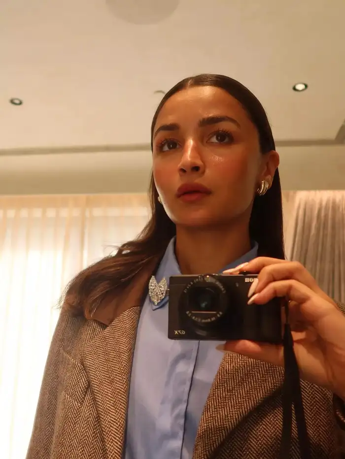 हजारों में है शर्ट की कीमत 