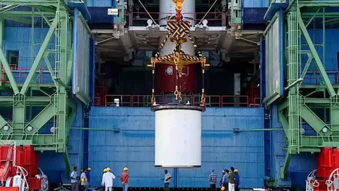 इस तरह चल रही लॉन्चिंग की तैयारी