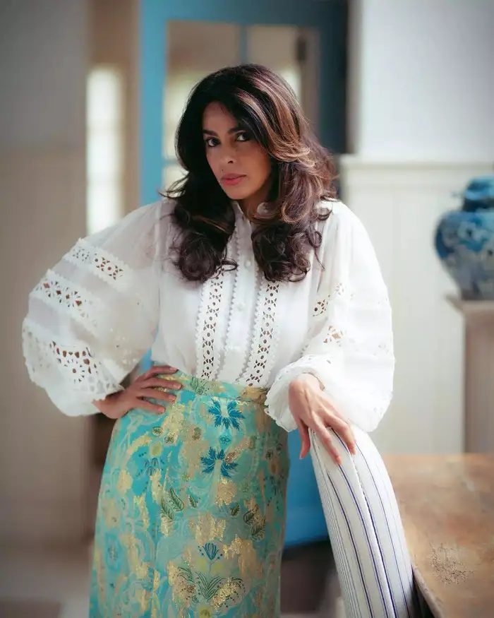 देखकर कौन कहेगा पहने हैं पुराने कपड़े