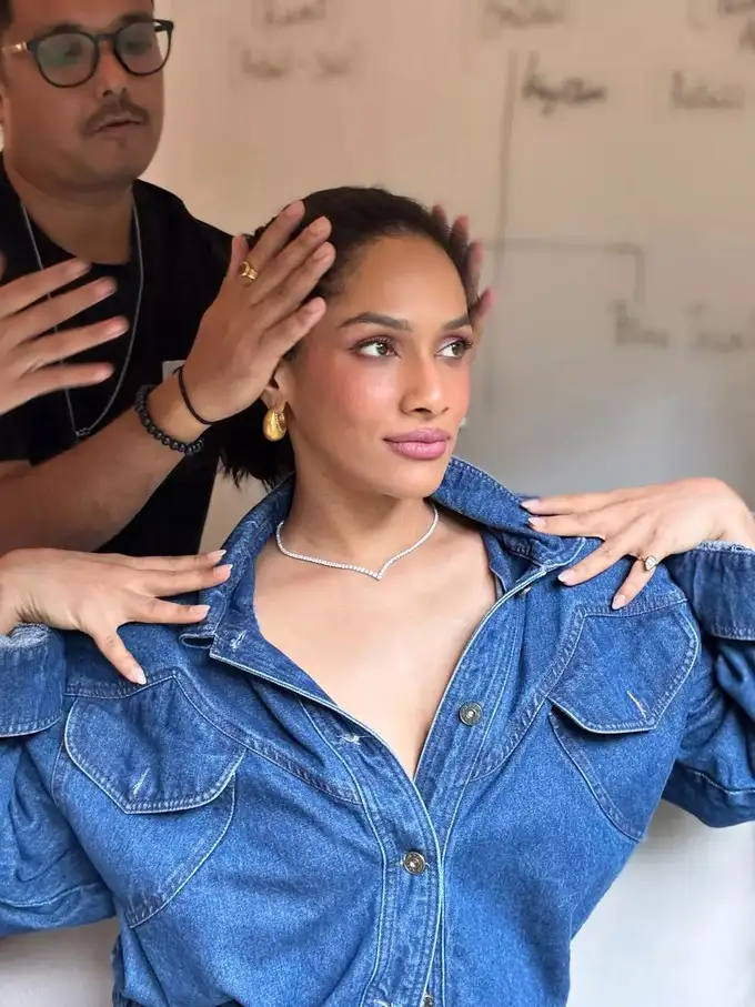 90 करोड़ की डील से कमाई