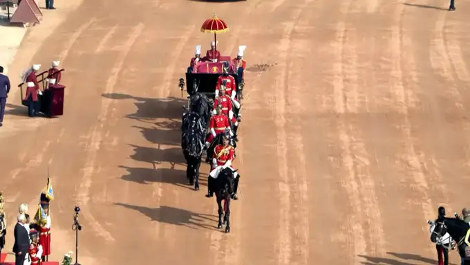 2026 Republic Day Live: शाही बग्गी में सवार हो रहीं राष्ट्रपति द्रौपदी मुर्मू