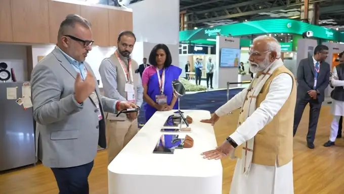 India AI Impact Expo : मेटा के पवेल‍ियन में PM मोदी, क‍िस चश्‍मे की ली जानकारी 