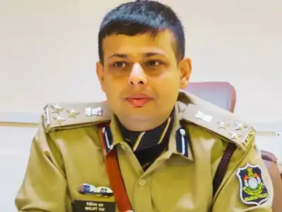 Gujarat IPS News,गुजरात में 200 से ज्यादा IPS तो सिर्फ निर्लिप्त राय की  क्यों हो रही चर्चा, जानिए अनूठा रिकॉर्ड - who is nirlipt rai gujarat  decorated ips in heavy buzz amid