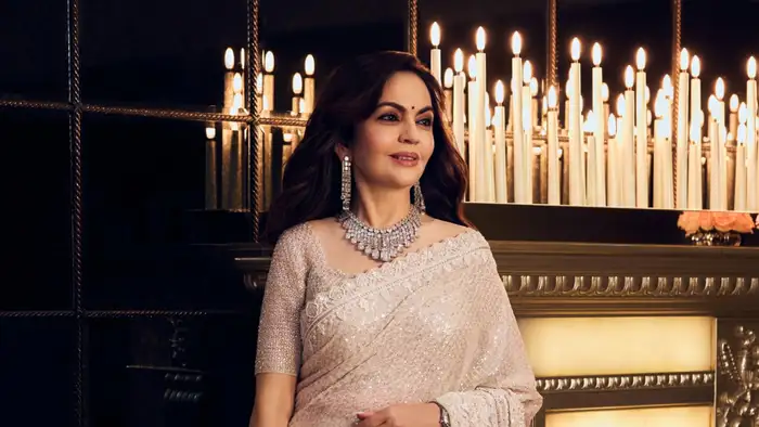 रॉयल लुक को 4 टिप्स फॉलो करके बजट में करें री-क्रिएट