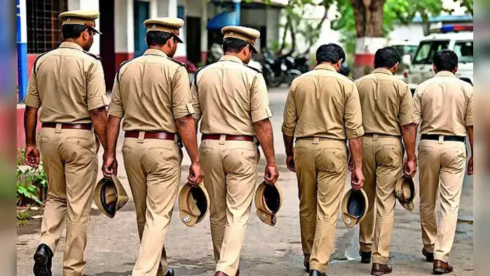 पशु हत्या रोकने में नाकाम 3 दारोगा समेत 6 सस्पेंड पशु हत्या रोकने में नाकाम 3 दारोगा समेत 6 सस्पेंड