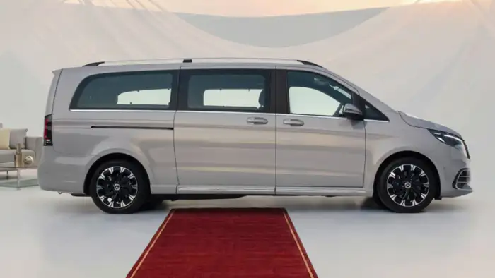 अमीरों की फेवरेट वैन अमीरों की फेवरेट वैन