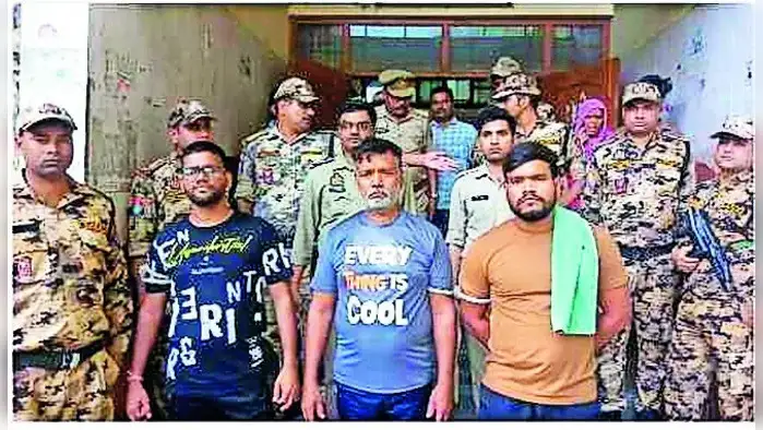 आगरा डबल मर्डर केस: तीन आरोपियों को फांसी की सज़ा आगरा डबल मर्डर केस: तीन आरोपियों को फांसी की सज़ा