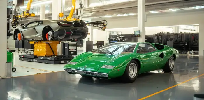 लैंबॉर्गिनी काउंटैच (Lamborghini Countach)