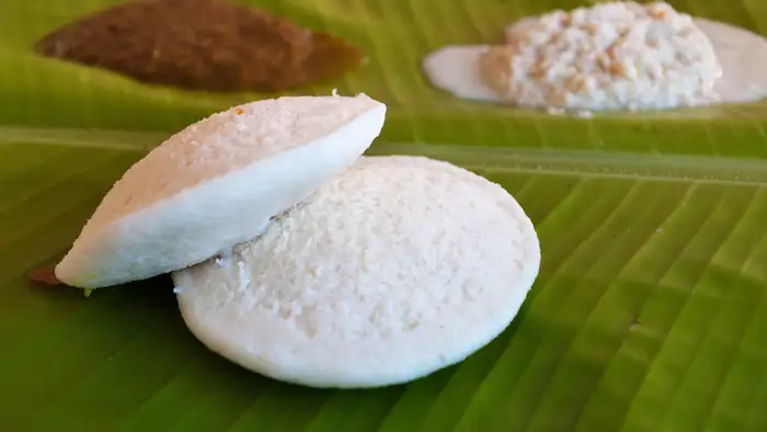 इडली की सफेदी और ताजगी