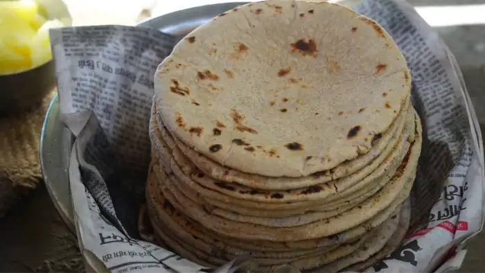 अखबार में रोटी क्यों नहीं रखनी चाहिए (सांकेतिक तस्वीर) <br><br>