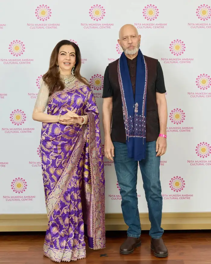 ऑलओवर वाइब लगी हेरिटेज और मॉडर्न ग्रेस का मिक्स