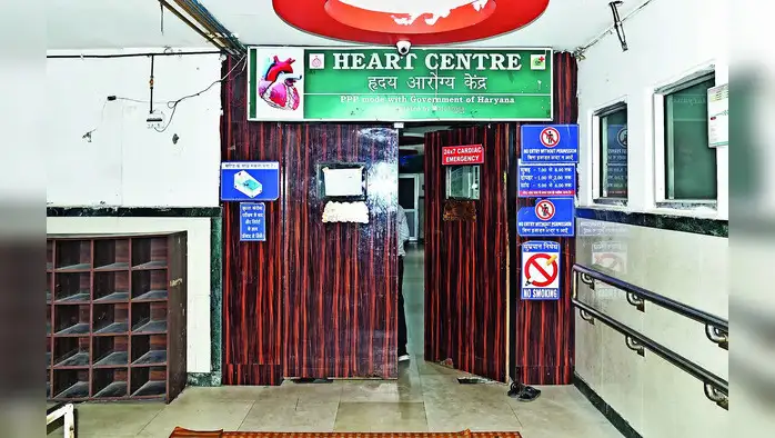 हथीन में अवैध शराब के साथ आरोपी अरेस्ट हथीन में अवैध शराब के साथ आरोपी अरेस्ट