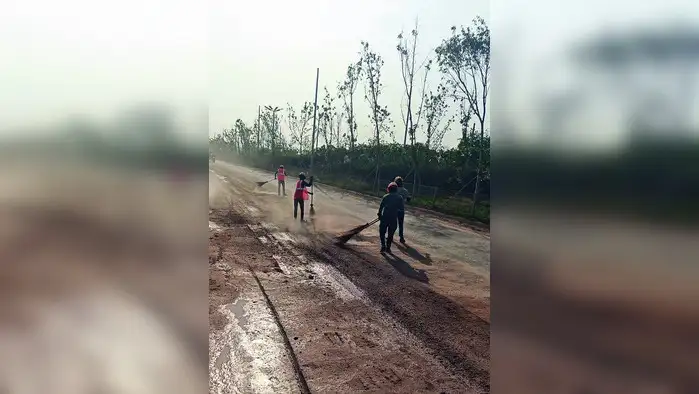 घाटी में गिरी कार, युवक की मौत घाटी में गिरी कार, युवक की मौत