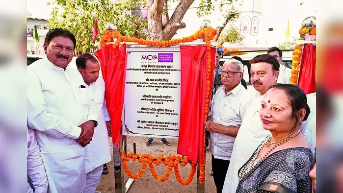 'रिश्तों की छांव में बनता है संयुक्त परिवार' 'रिश्तों की छांव में बनता है संयुक्त परिवार'