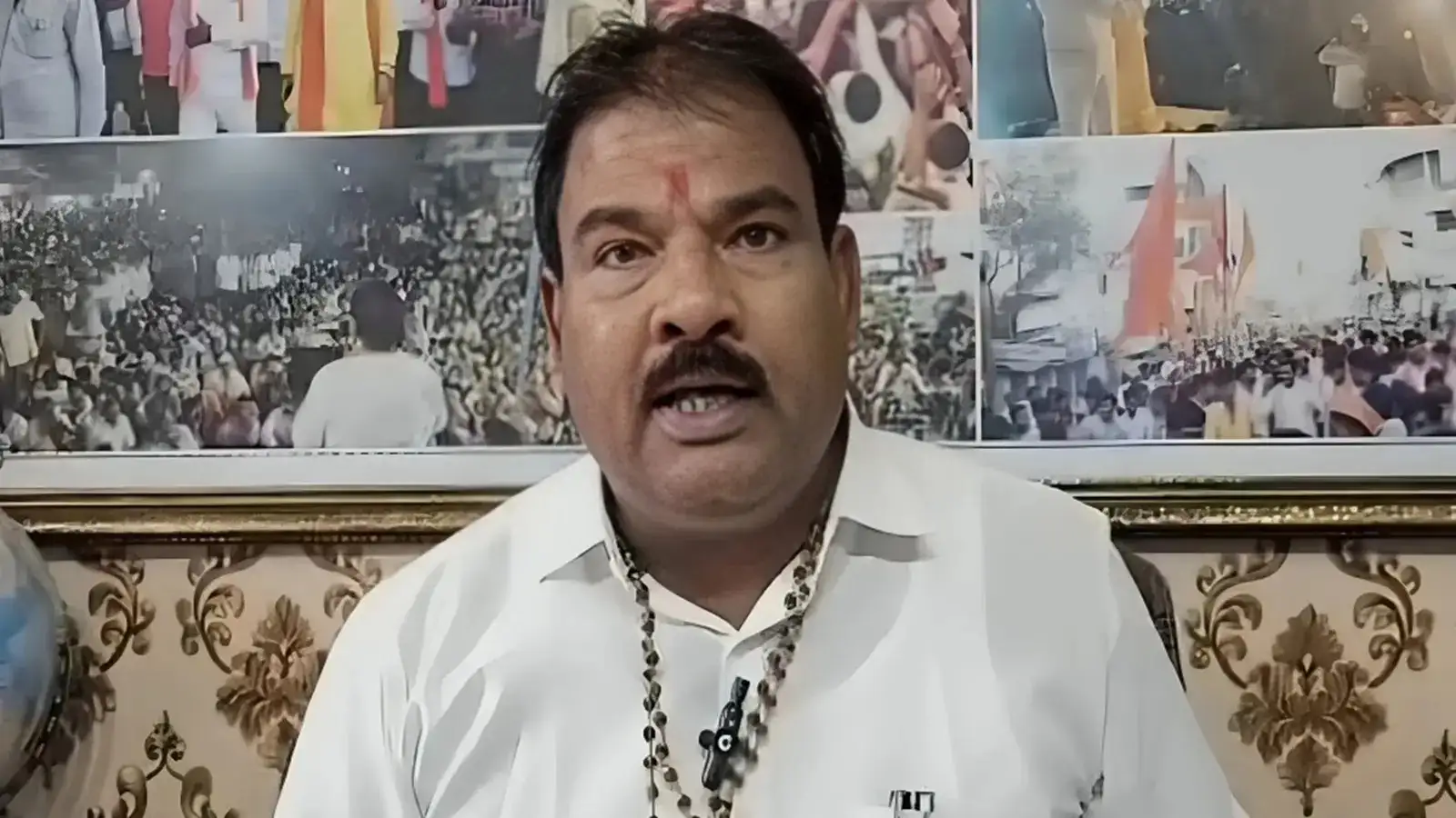 प्रकाशक को धमकी