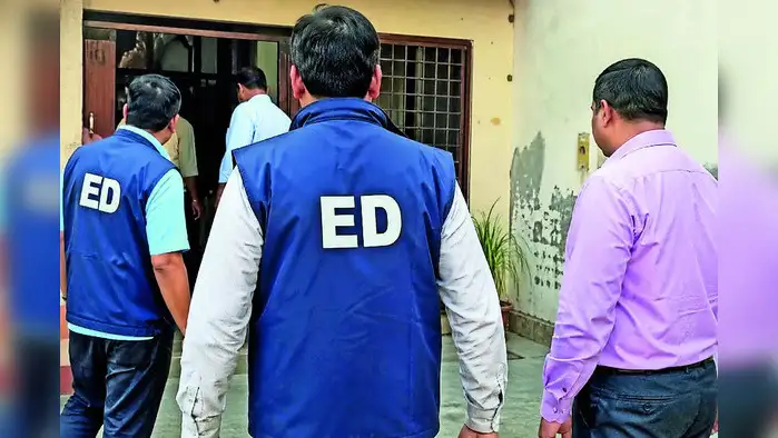 पंजाब के पूर्व DIG भुल्लर के ठिकानों पर ED की रेड पंजाब के पूर्व DIG भुल्लर के ठिकानों पर ED की रेड