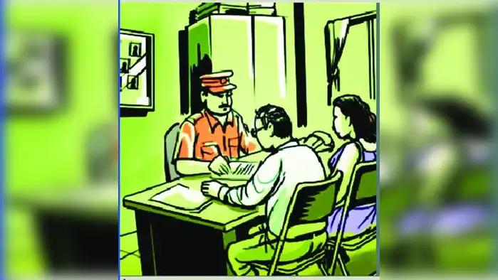 घर से लाखों की जूलरी चोरी घर से लाखों की जूलरी चोरी
