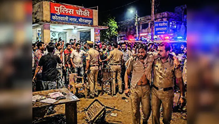 बस की टक्कर से बाइक सवार शिक्षक की मौत बस की टक्कर से बाइक सवार शिक्षक की मौत