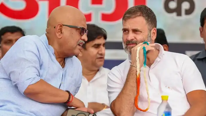 राहुल गांधी ने भी शीघ्र स्&zwj;वास्&zwj;थ्&zwj;य लाभ की कामना की 