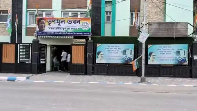 Bengal TMC Result : टीएमसी दफ्तर में छाई मायूसी, पसरा सन्नाटा