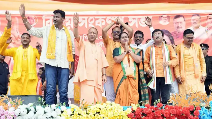'बुलडोजर सुनकर टीएमसी के गुंडे अभी से अंडरगाउंड होने लगे हैं'