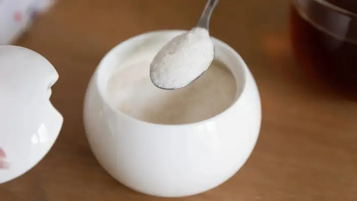 spoon table sugar