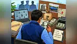 पुलिस पर टॉर्चर का आरोप लगा युवक टावर पर चढ़ा पुलिस पर टॉर्चर का आरोप लगा युवक टावर पर चढ़ा