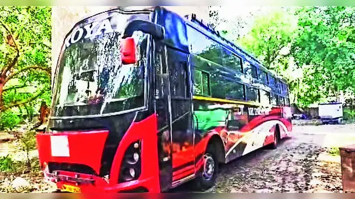 जनकपुरी: बच्ची से रेप केस में टीचर भी अरेस्ट जनकपुरी: बच्ची से रेप केस में टीचर भी अरेस्ट
