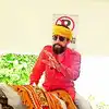 मोदी की अपील पर कार छोड़ी, घोड़ी की सवारी की