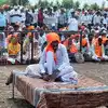 Manoj Jarange Uposhan,तेज धूप और भीषण गर्मी, जालना में खुले आसमान के नीचे  भूख हड़ताल पर बैठे मनोज जरांगे, महाराष्ट्र में मराठा कोटा पर फिर घमासान -  manoj ...