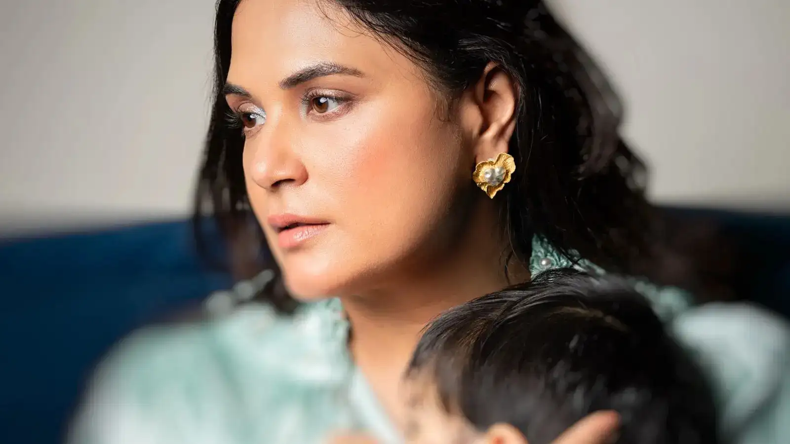 'सचेत कर रही हूं कि अपने लड़कों को संभालें', ऋचा चड्ढा को महिला ने टोका- बेटों को गड्ढे में डाल दें क्या