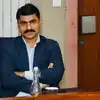 Success Story: ‘ऊंटगाड़ी पर ईंटें ढोई, गांव में निकलना मुश्किल हो गया’ शादी के 17 साल बाद निकाला UPSC, बने अफसर