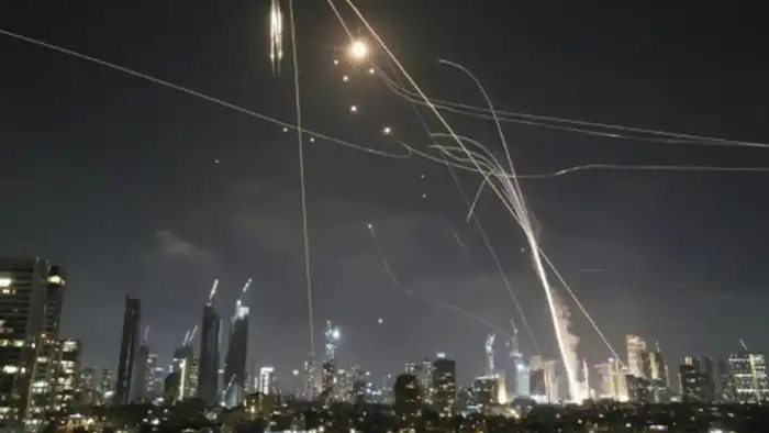 Iran launches missiles at Israel