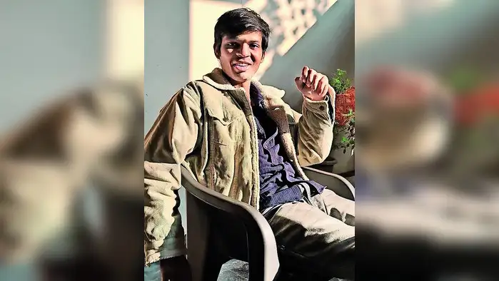 तीन दिन पहले लगाई फांसी, घर में किसी को खबर नहीं तीन दिन पहले लगाई फांसी, घर में किसी को खबर नहीं