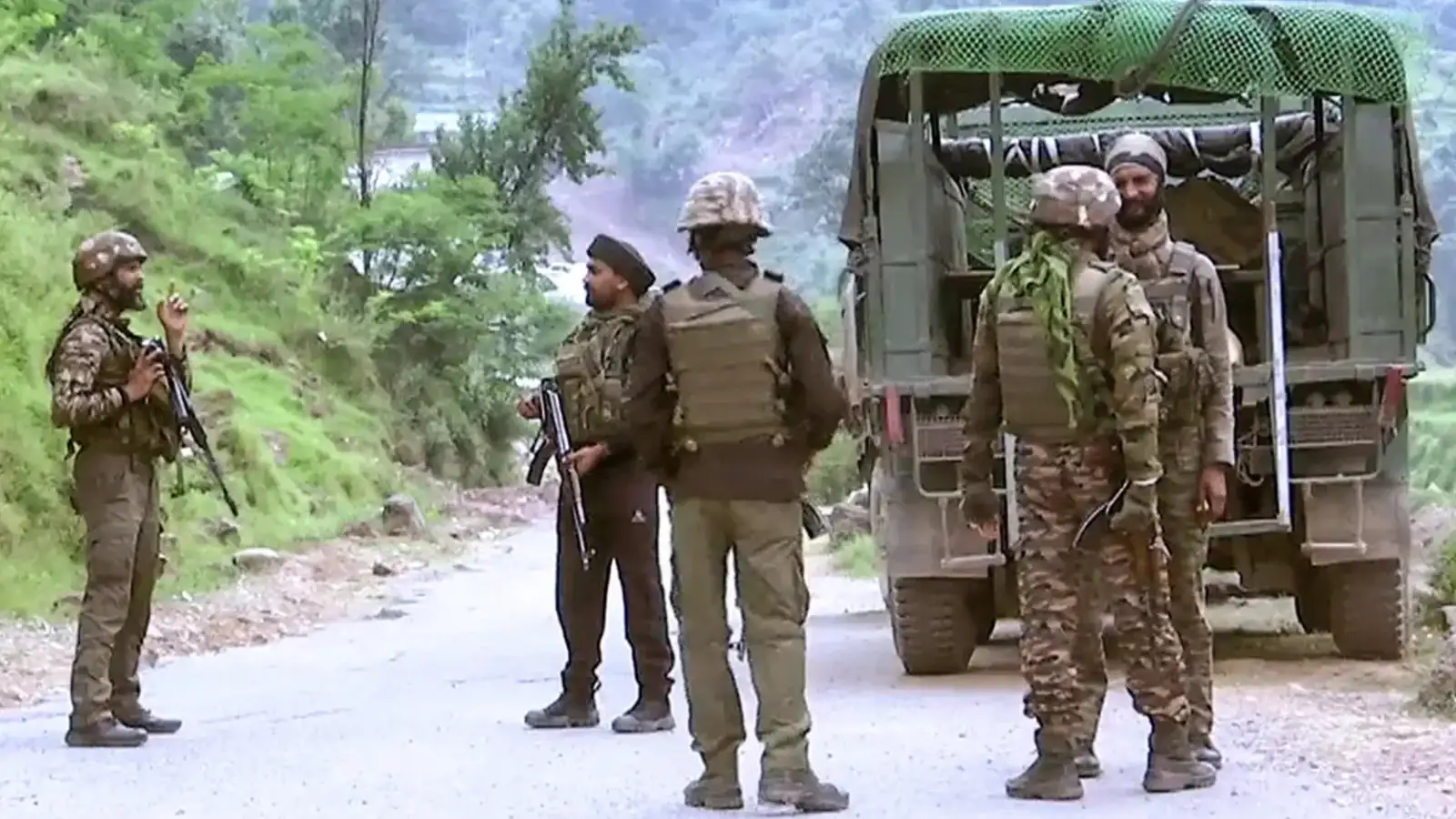 जम्मू-कश्मीर के उरी में LoC के पास धमाका, 2 जवानों की मौत, महाराष्ट्र के रहने वाले थे