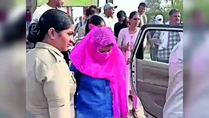 होटल में सेक्स रैकेट, सात हिरासत में होटल में सेक्स रैकेट, सात हिरासत में