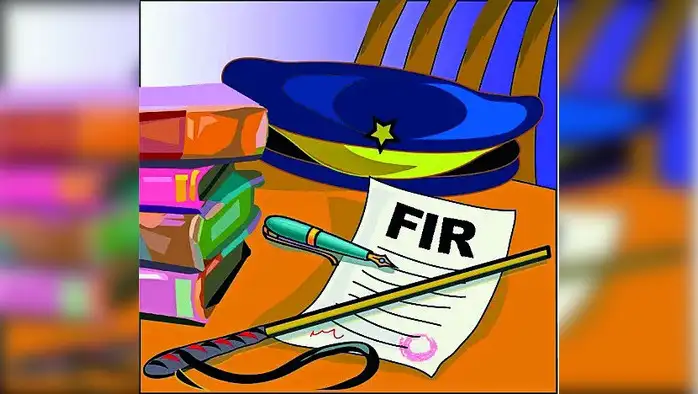 बाइक ने ट्रैफिक पुलिसकर्मी को मारी टक्कर, मौत बाइक ने ट्रैफिक पुलिसकर्मी को मारी टक्कर, मौत