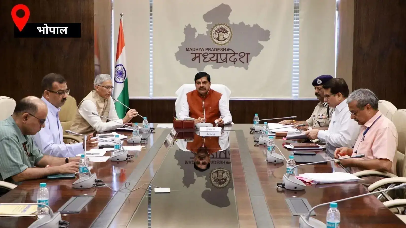 'जरूरत पड़े तो अपनी गाड़ियों से NEET परीक्षार्थियों को ले जाएं', पुलिस अधिकारियों को सीएम ने दिए बड़े निर्देश