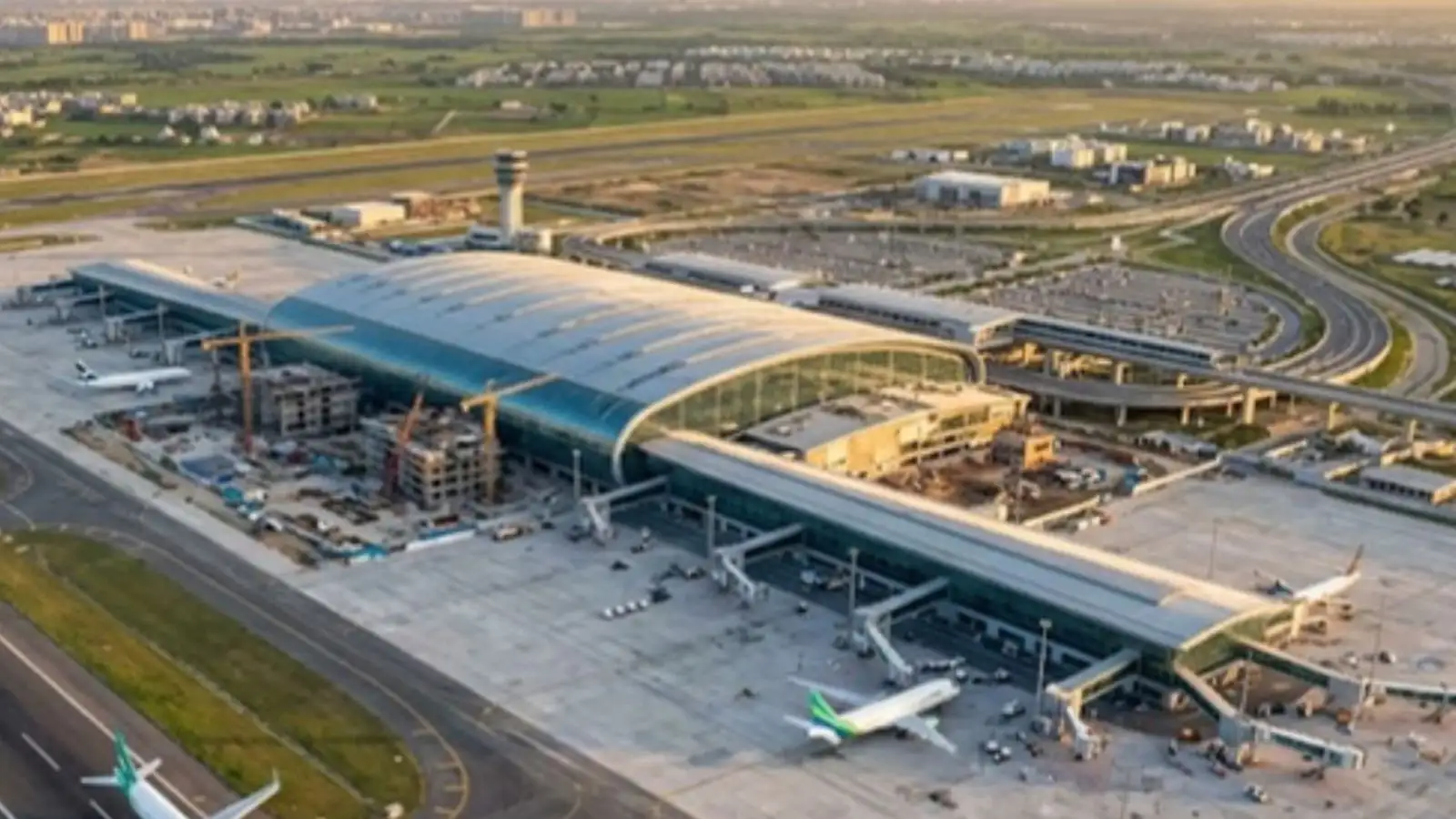 Jewar Airport: नोएडा एयरपोर्ट में पार्किंग शुल्क 150 रुपये, हर घंटे 100 रुपये देने होंगे, कैब के लिए 7 मिनट फ्री रहेगा