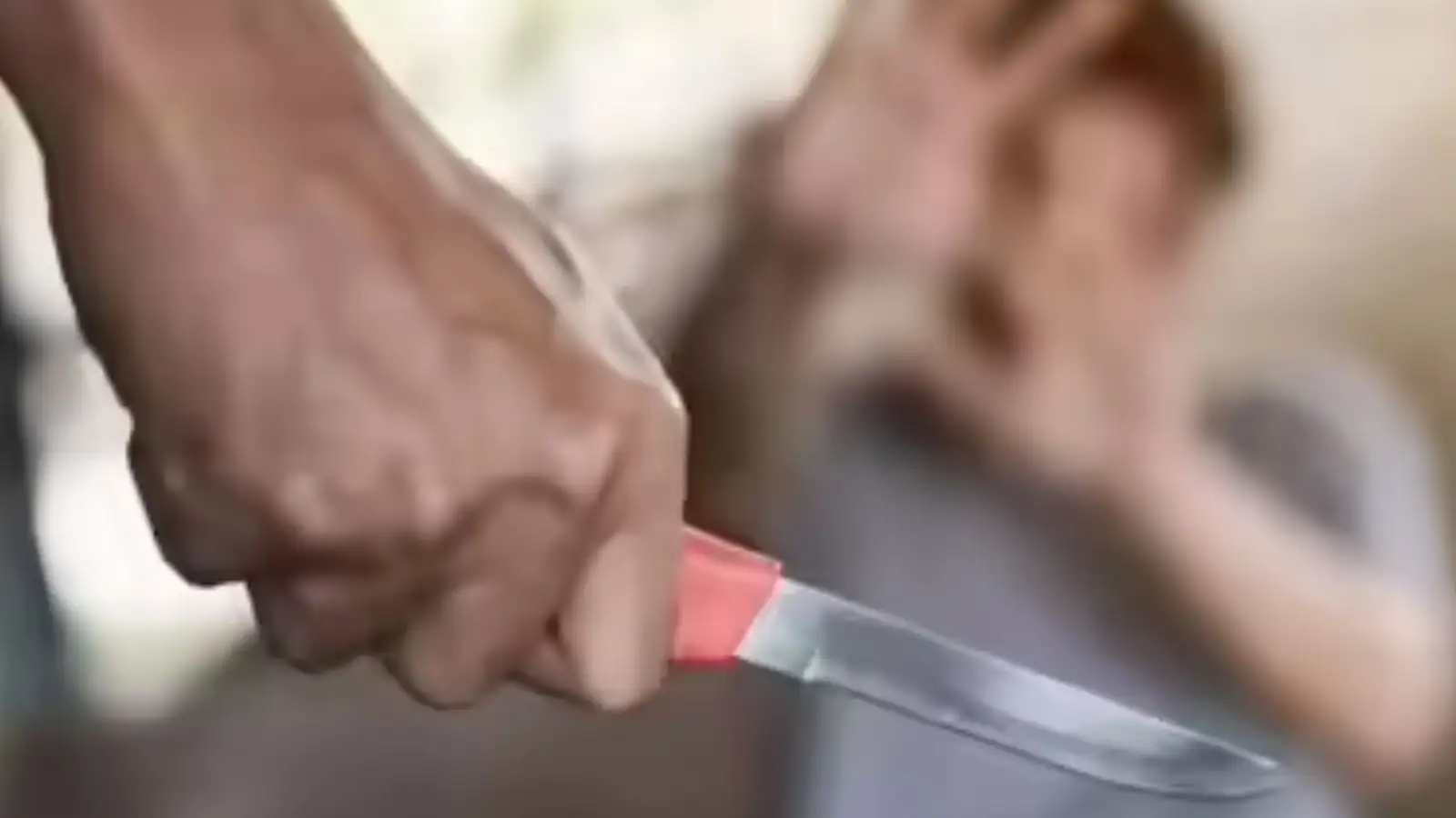 मोटा कहने पर दो छात्र बने दुश्मन, बदला लेने के लिए चाकू से किया हमला, एक की मौत, दूसरे की हालत गंभीर
