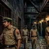 दिल्ली की मंडोली जेल में कैदियों को पिटवाने का आरोप, रंगदारी मांगने का ...