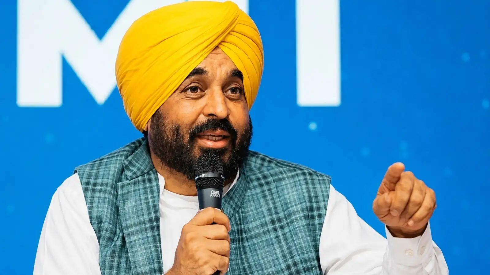 पंजाब के सीएम भगवंत मान को निशाना बनाने के लिए टीम A B C ने मिलाया हाथ, 'आप' का बड़ा दावा