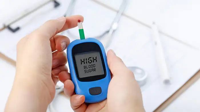 late night dinner kidney health blood sugar insulin risk