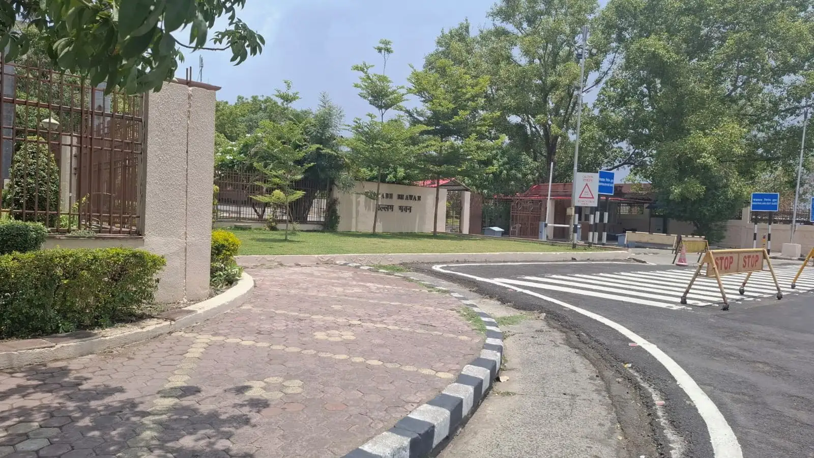 सीएम, डेप्युटी सीएम और मंत्रियों के कामों में अड़ंगा डालने वाले अधिकारियों की होगी छुट्टी! ट्रांसफर की आने वाली है बड़ी सूची